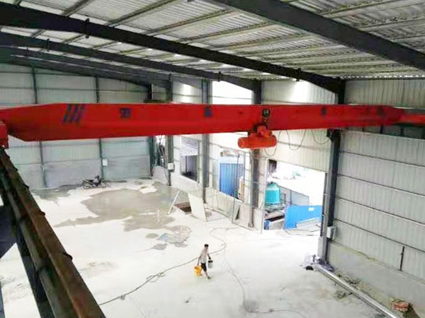 江蘇鎮(zhèn)江單梁行吊廠家32噸行車價(jià)格影響