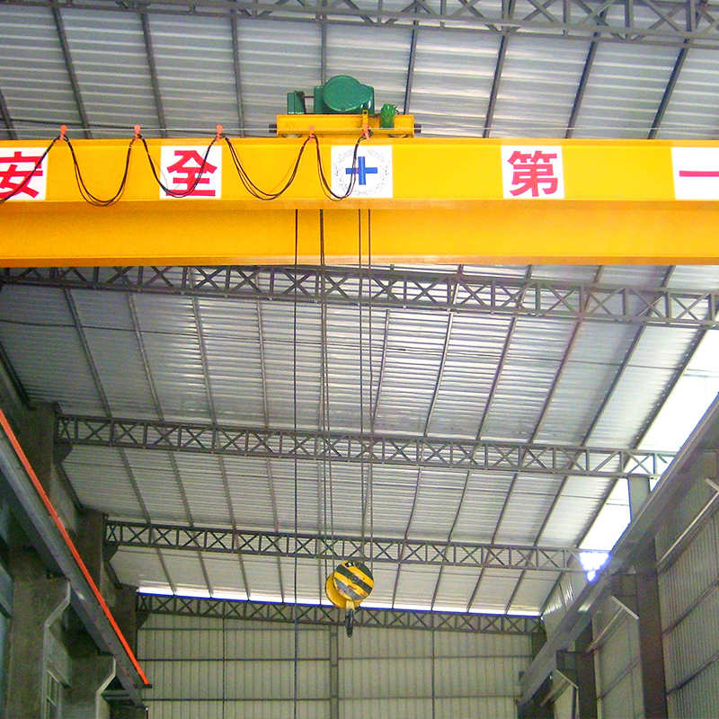 內(nèi)蒙古通遼單梁行吊廠家3T8T電動(dòng)單梁行吊非標(biāo)訂